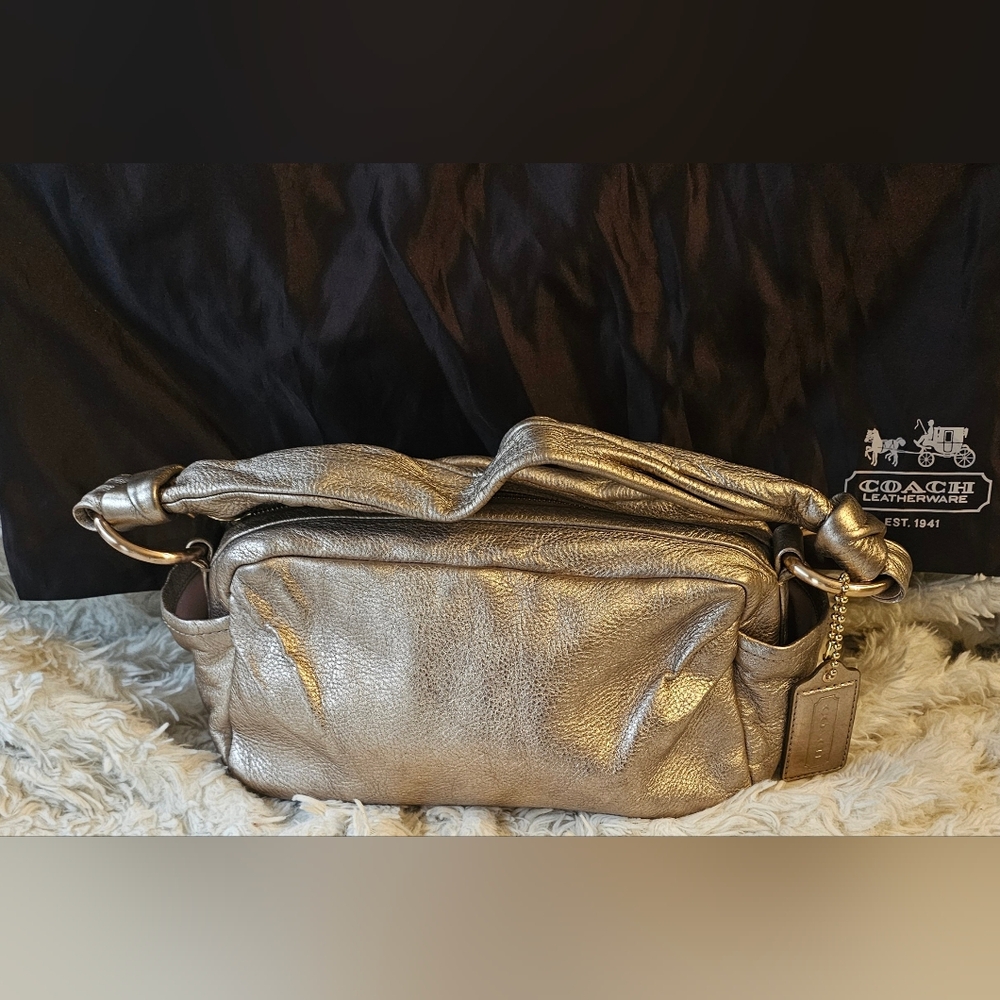 3 PIECE Bundle!💥Coach Bag (With Dustbag) and also a Michael kors hadbag!